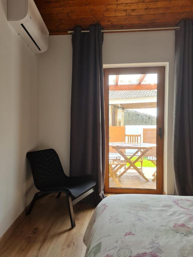 Casa Da Capela, Casas Bem Haja. Villa São Miguel de Acha Exterior foto